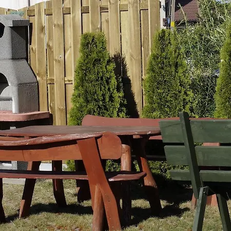 Pensjonat Elzbieta Bed & Breakfast *